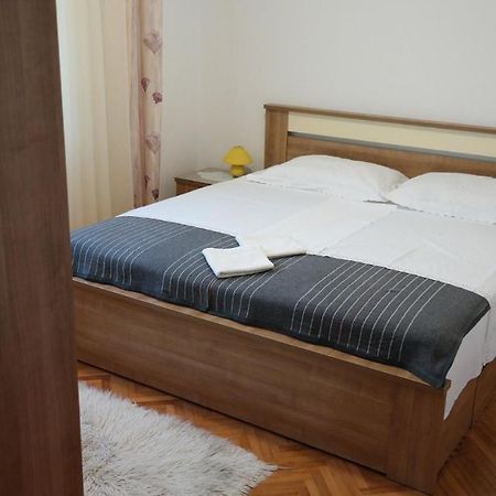 Apartman Ana Нови Винодолски Екстериор снимка