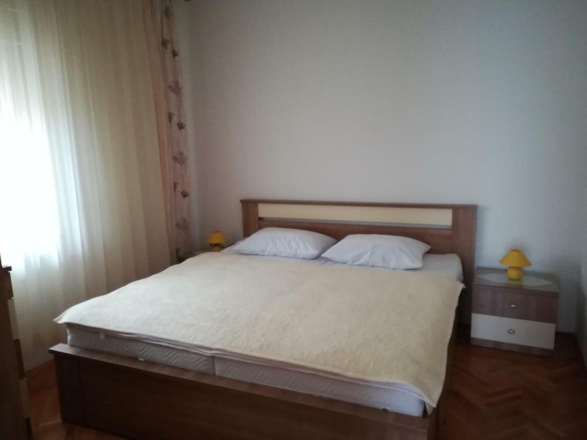 Apartman Ana Нови Винодолски Екстериор снимка